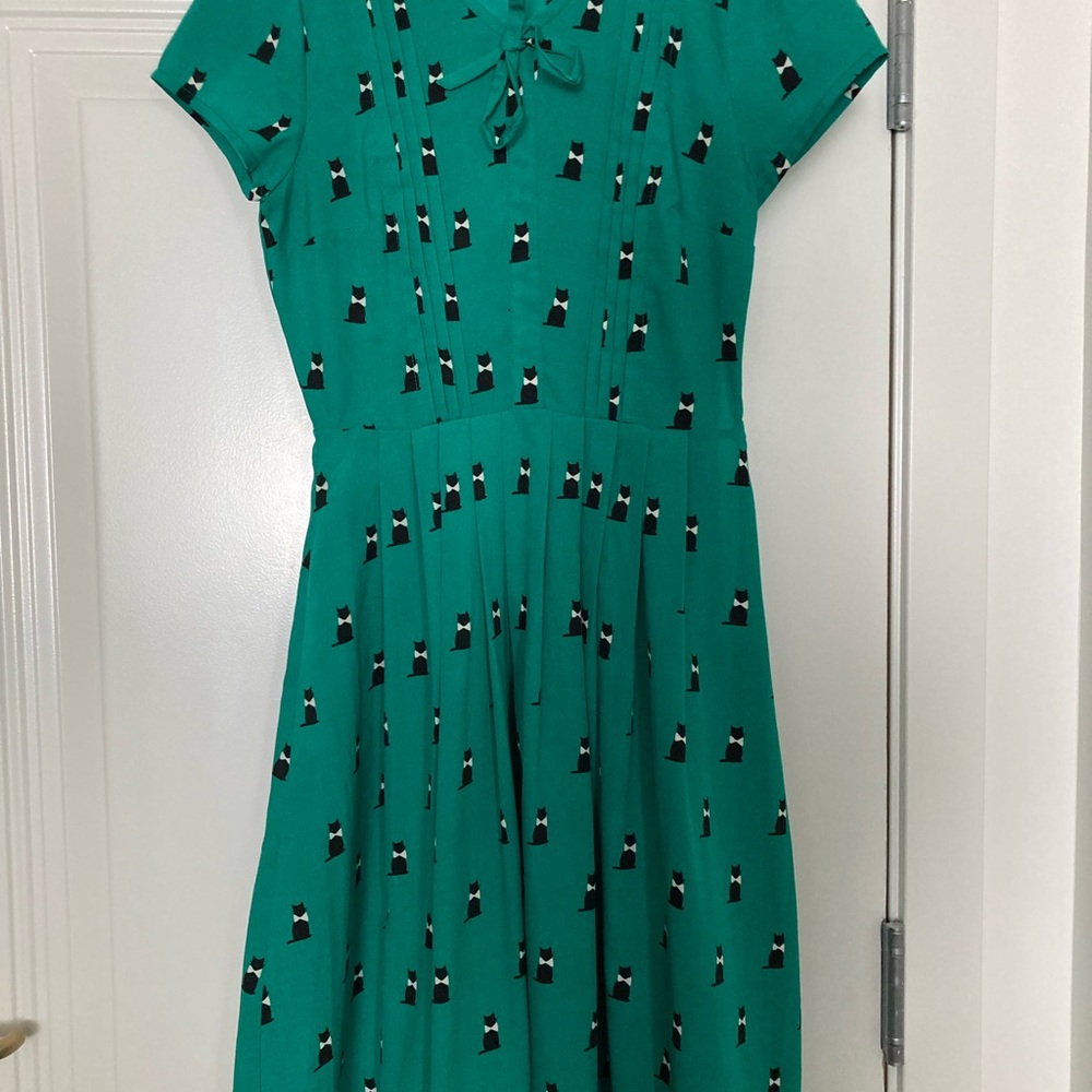 Green Cap Sleeve Sundress with Crew Neck